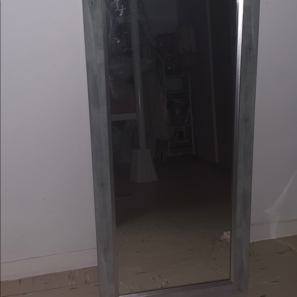 MIRROR
